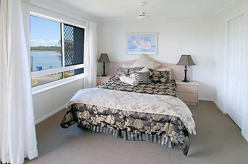 Reflections Holiday Apartments Maroochydore Aparthotel